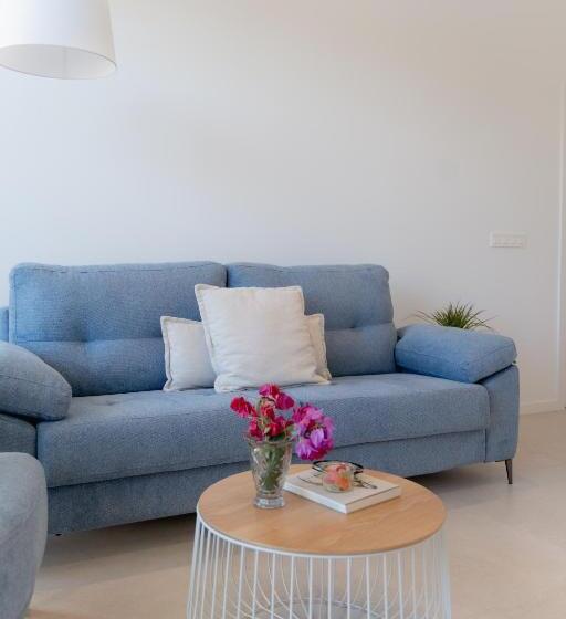 شقة غرفتين نوم مزودة بحديقة, Horizonte Line