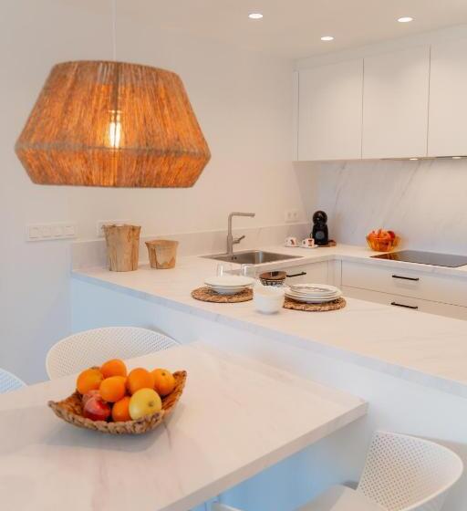 شقة سوبيريور من غرفتي نوم مطلة على البحر, Horizonte Line