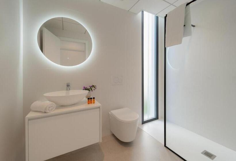 شقة سوبيريور من غرفتي نوم مطلة على البحر, Horizonte Line