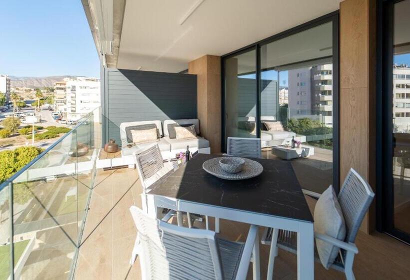 Superior 2-bedroom flat with sea view, Horizonte Line