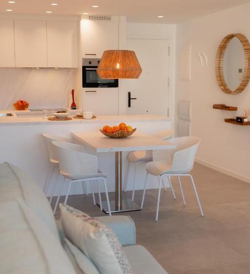 شقة سوبيريور من غرفتي نوم مطلة على البحر, Horizonte Line