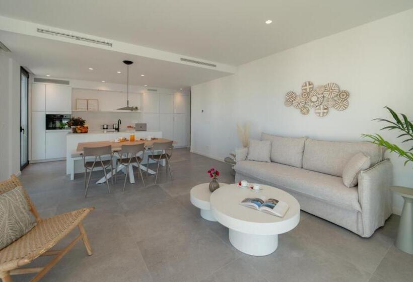 2 Bedroom Premium Apartment Sea View, Horizonte Line