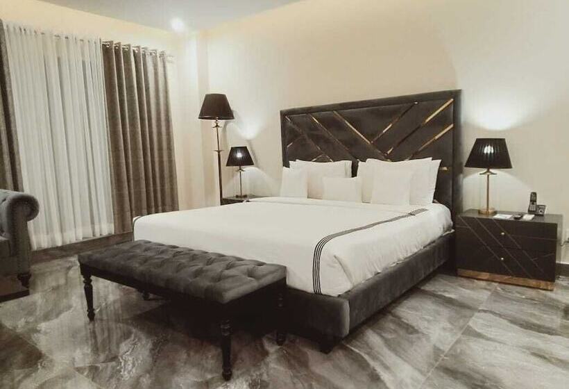 اتاق استاندارد, Magnum Inn