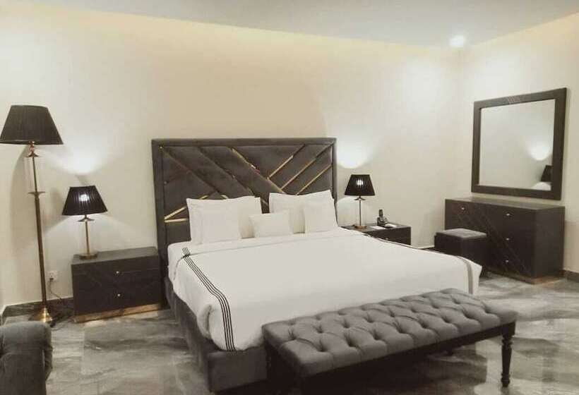 اتاق استاندارد, Magnum Inn