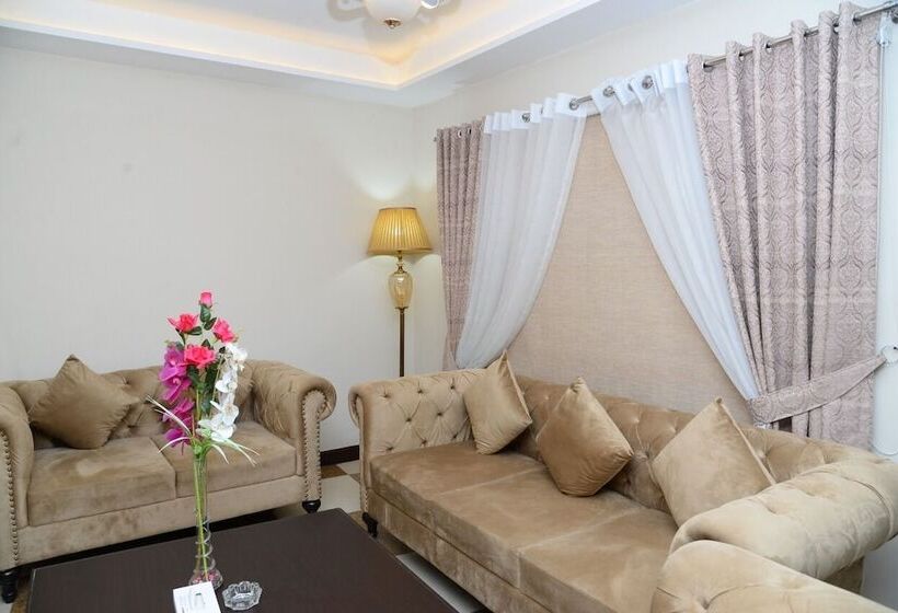 اتاق استاندارد, Magnum Inn