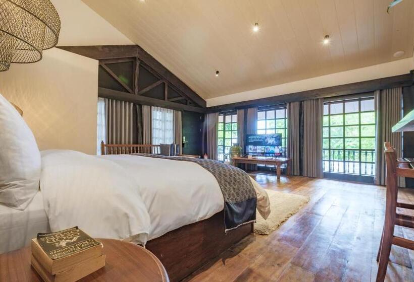 סוויטת ג'וניור עם מרפסת, Nuuk Taal Lake