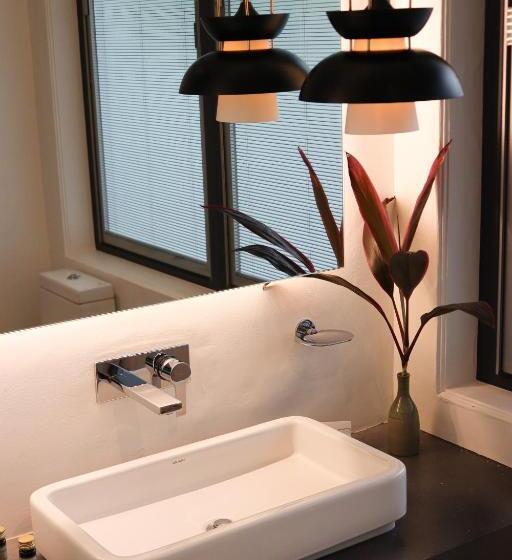 סוויטה משפחתית, Nuuk Taal Lake