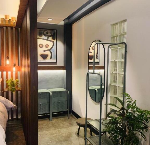 חדר דחוקס עם מיטת קינג, Nuuk Taal Lake