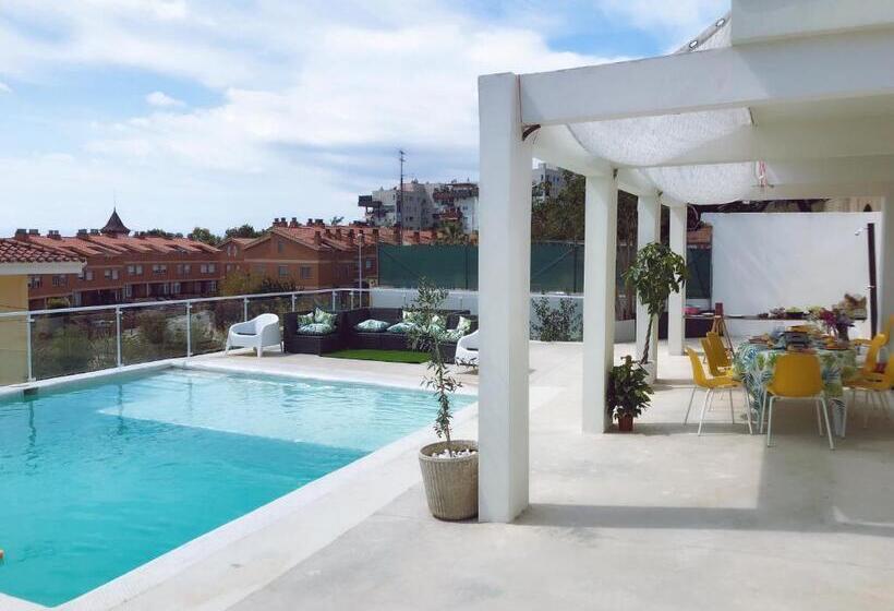 Апартаменты 1 Спальня Вид на Море, Hug Hotel2022