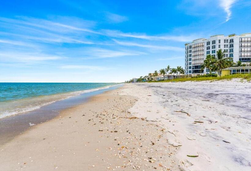 1 Bedroom Apartment Lake View, Park Shore Resort