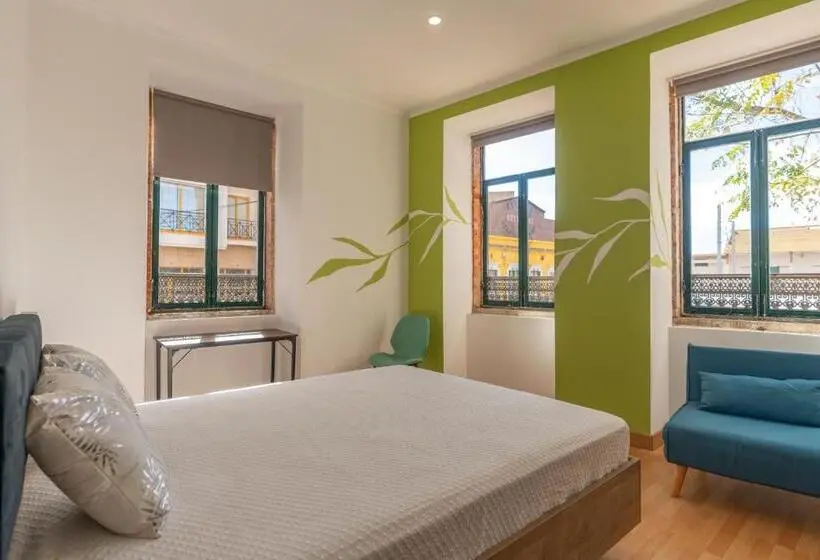 Perhehuone, Leevin Guesthouse