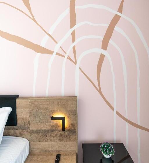 Номер Deluxe с Балконом, Leevin Guesthouse