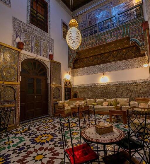اتاق لوکس چهار تخته, Riad Qamar Fez