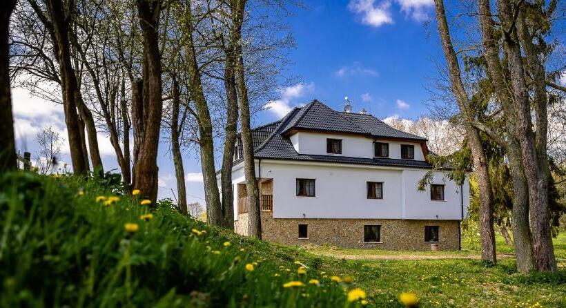 Апартаменты 1 Спальня, Rabasův Mlýn