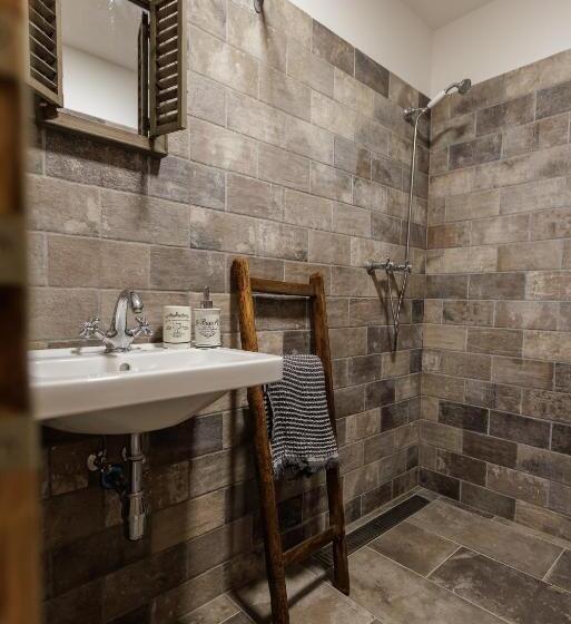 Семейный Номер, Rabasův Mlýn