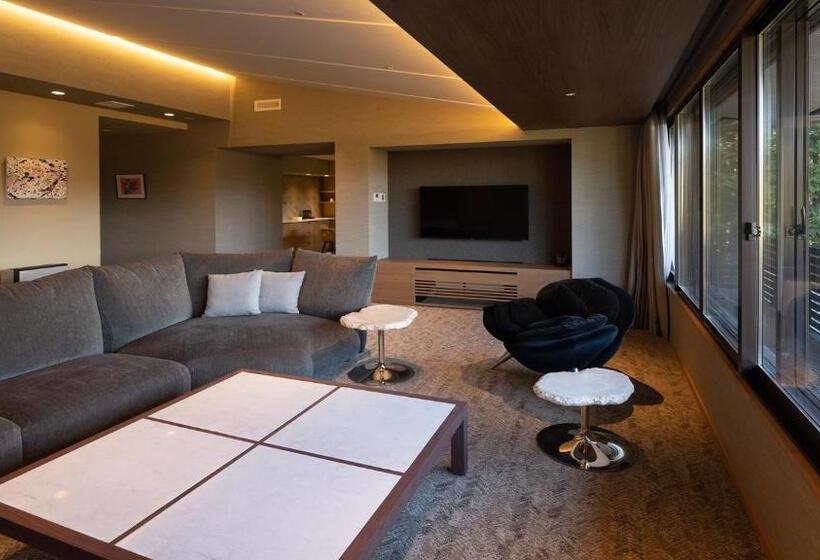 اتاق سوپریور, Sengokubara Cocon