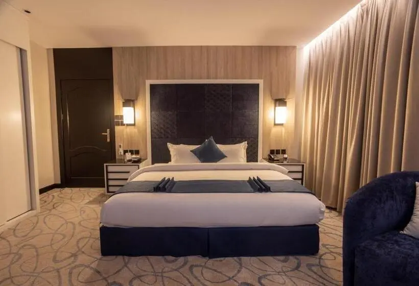 اتاق استاندارد با تخت بزرگ, Skyline Hotel & Suites