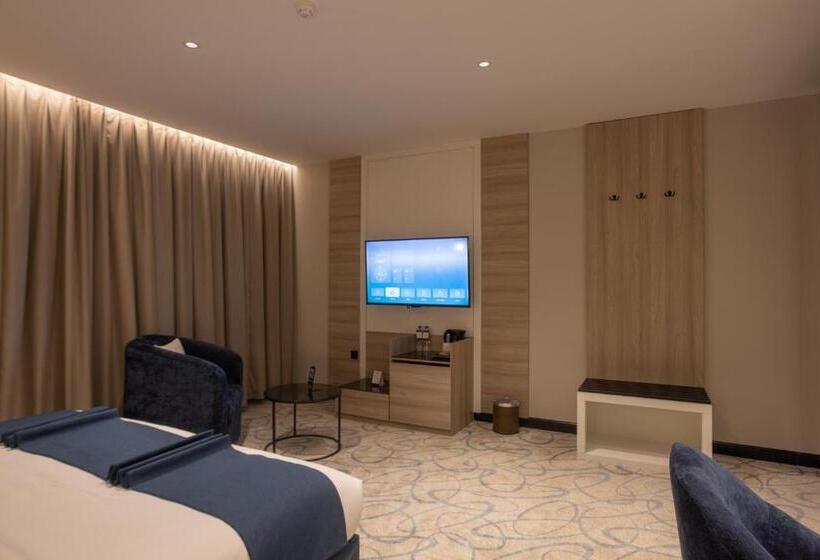 이그제큐티브 스위트, Skyline Hotel & Suites