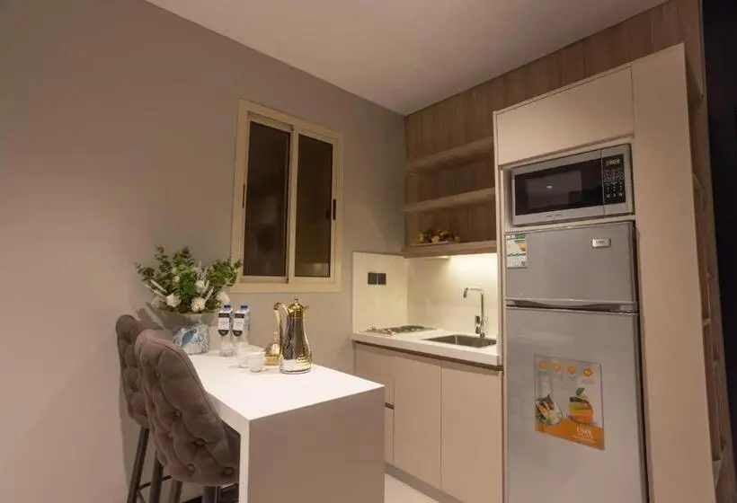 سوییت اجرایی, Skyline Hotel & Suites