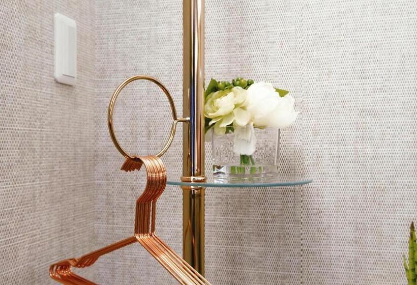 Családi Suite, 超级奢华 近秋叶原东京站keoa奢华套房双卧带厨房 超豪华戴森&pola顶级配置 4分钟到东京站 3分钟到地铁 最大6人