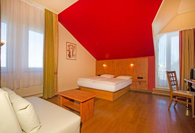 Семейный Номер, 1, 2, Sleep Boardinghouse Unterschleißheim Zentrum