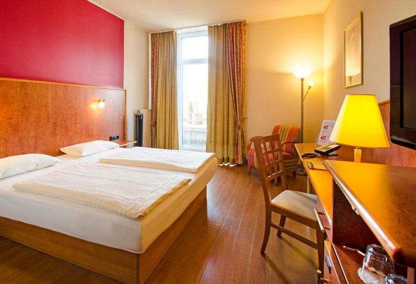 Номер Стандарт, 1, 2, Sleep Boardinghouse Unterschleißheim Zentrum