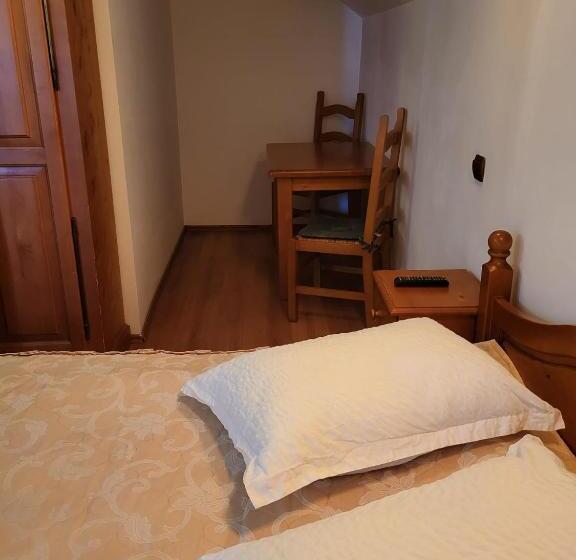 شقة غرفة نوم واحدة مزودة بشُرفة, Pensiunea Gianina