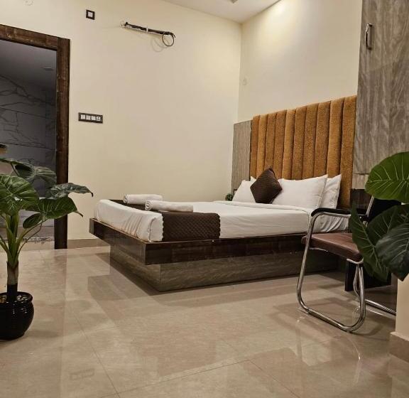 Студия Стандарт, Sky International  Airport Zone Hyderabad