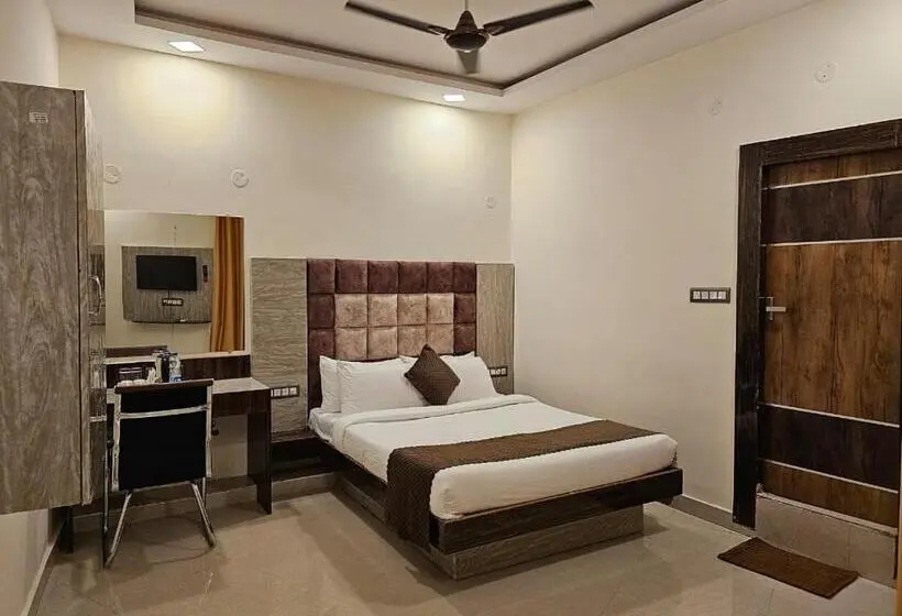 Perhesviitti, Sky International Airport Zone Hyderabad