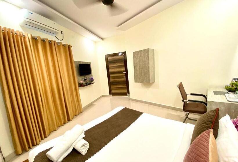 デラックスルーム, Sky International Airport Zone Hyderabad