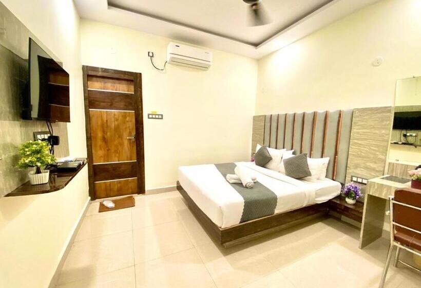 デラックスルーム, Sky International Airport Zone Hyderabad