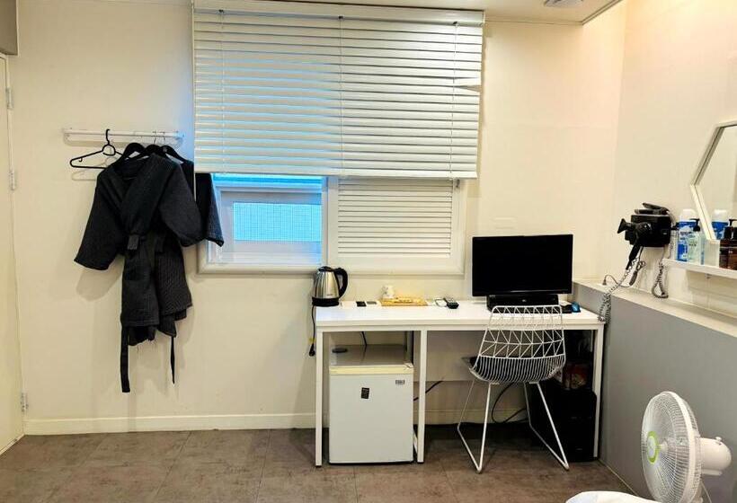 스탠다드 룸, Yam