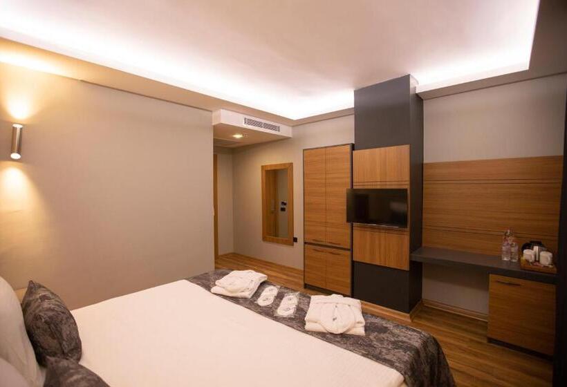 חדר דלוקס, Divares Luxury