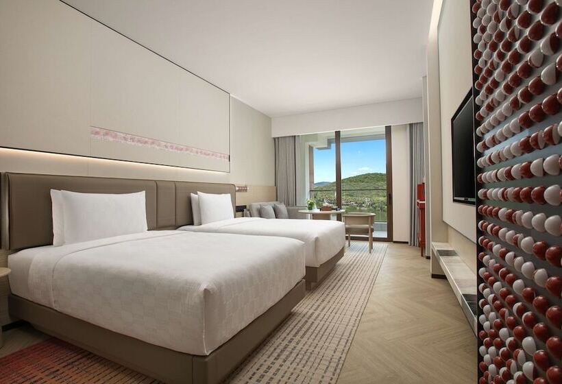 标准间带湖景, Hualuxe Hotels And Resorts Sanya Yalong Bay Resort, An Ihg