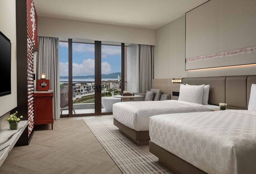 غرفة قياسية مطلّة علي البحيرة, Hualuxe Hotels And Resorts Sanya Yalong Bay Resort, An Ihg