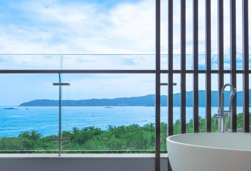 带海景的标准房, Hualuxe Hotels And Resorts Sanya Yalong Bay Resort, An Ihg
