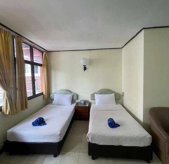 חדר דחוקס עם מיטת קינג, Residence Inn Pattaya