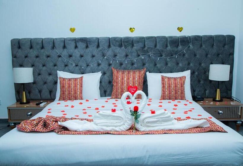 سوییت جونیور با چشمانداز استخر, Hôtel Résidence Khadija