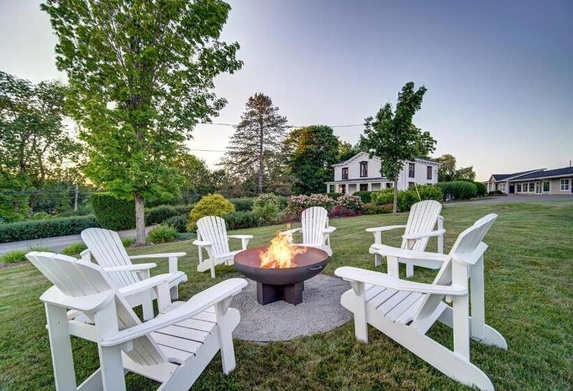 غرفة قياسية سرير كينج, The Evangeline