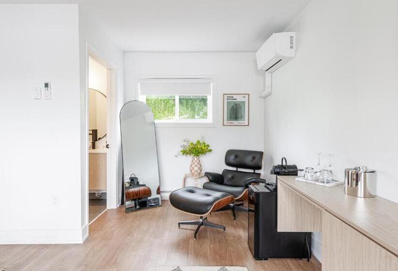 غرفة ديلوكس سرير كينج, The Evangeline