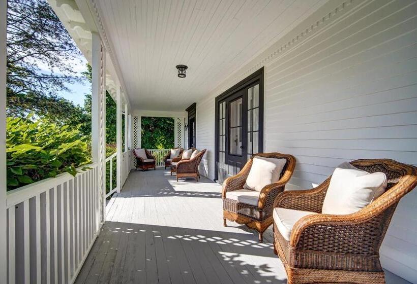 غرفة قياسية, The Evangeline