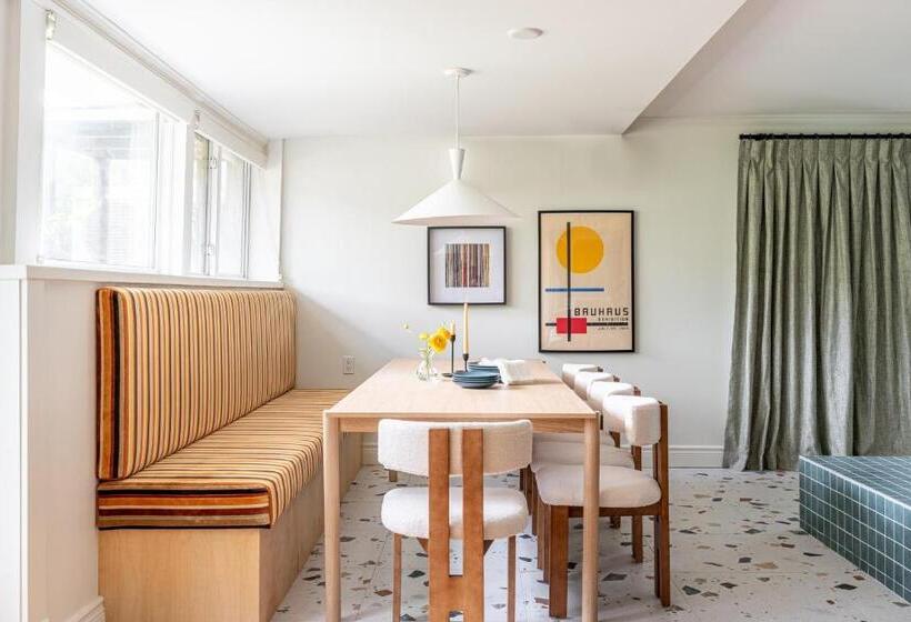 شقة سوبريور غرفة واحدة, The Evangeline