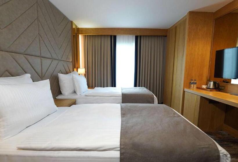 غرفة سوبيريور متصلة, Days Inn By Wyndham Istanbul Bomonti