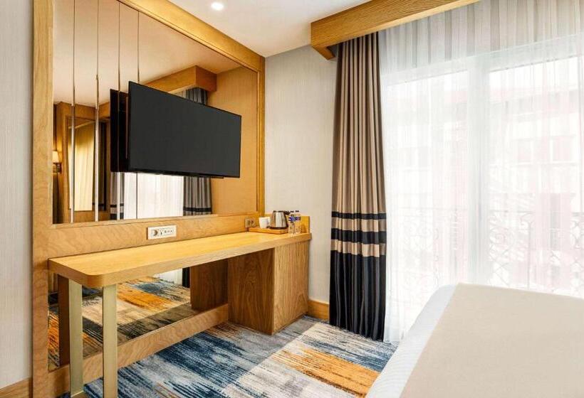 غرفة سوبيريور متصلة, Days Inn By Wyndham Istanbul Bomonti