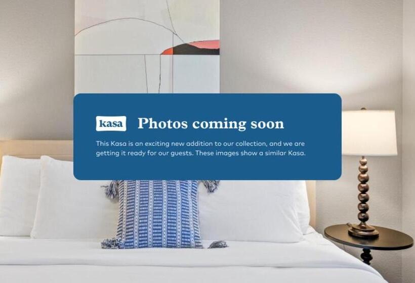 إستديو عائلى, Kasa Sunset Los Angeles