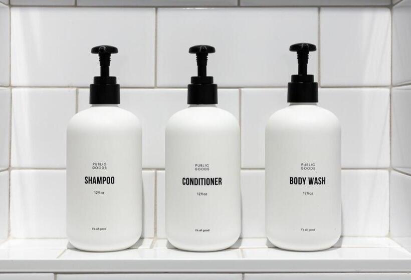 Студия Deluxe, Kasa Sunset Los Angeles