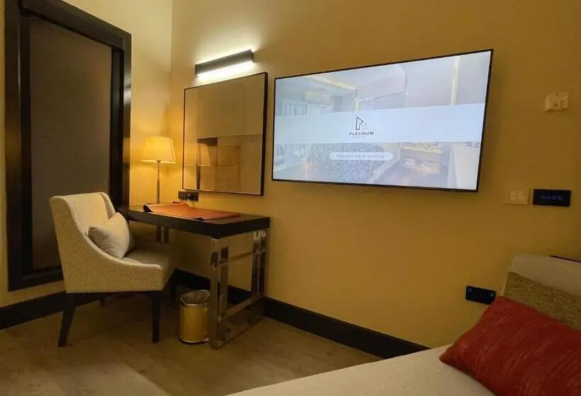 Standard Yhden Hengen Invahuone, Platinum Rooms