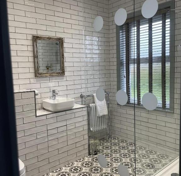 غرفة سوبيريور سرير كينج, The Ivy Tree