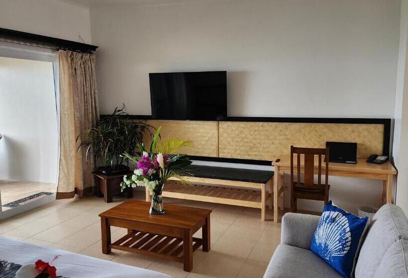 اتاق لوکس با بالکن و چشمانداز دریا, Resort Tava'e