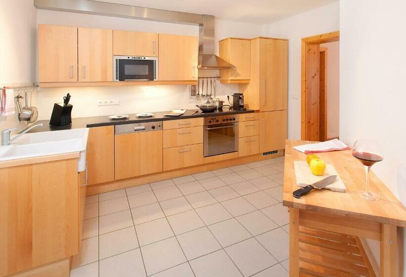 דירת שני חדרים עם מרפת, Appartementhotel Am Weissensee